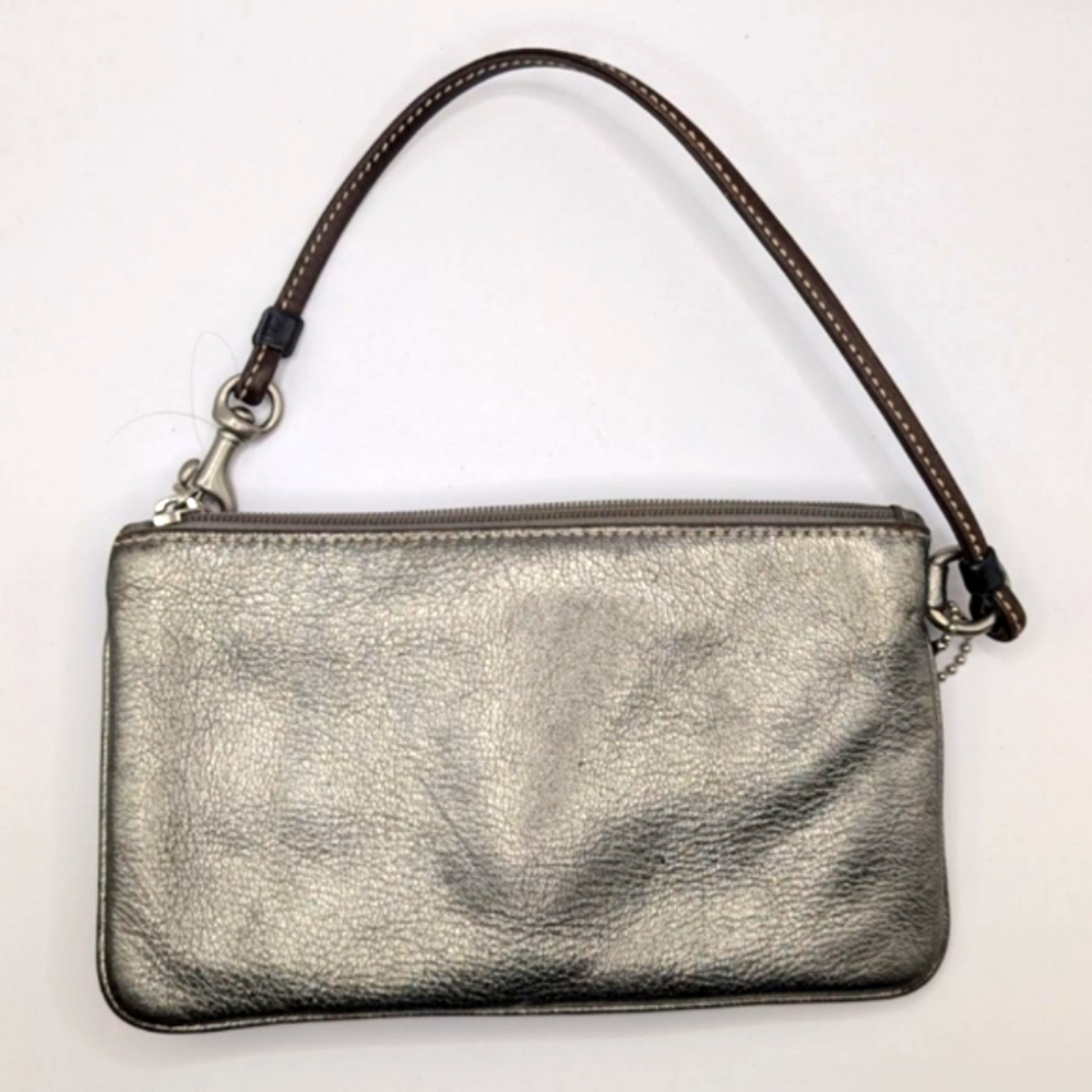 Coach Vintage Soho Mini Silver Metallic Zip Wristlet - Picture 12 of 15